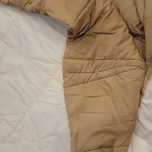 TWIN Semi Fitted Tan plush Bedspread Blanket - Picture 4 of 4